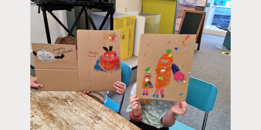 Family Craft Club with Mrs Blossom Makes