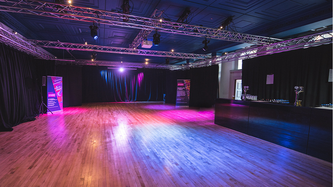 The Lens Studio | Party