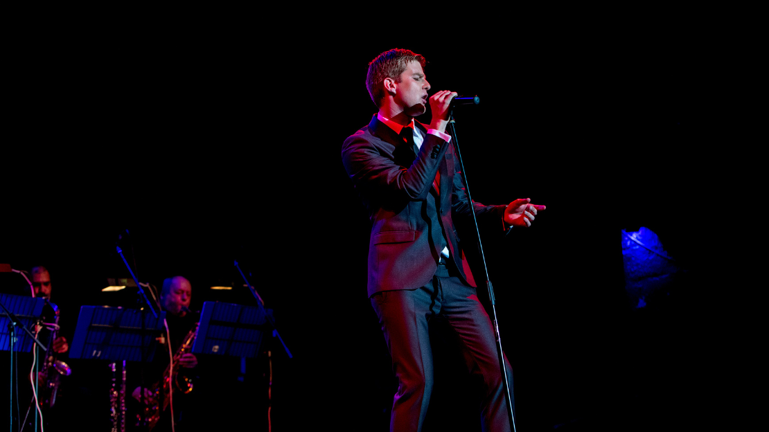 Christmas Party Singer - Ryan Mac